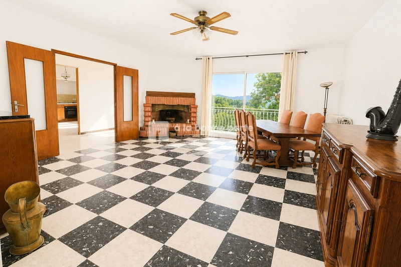 2 - house for sale in le castellet var france