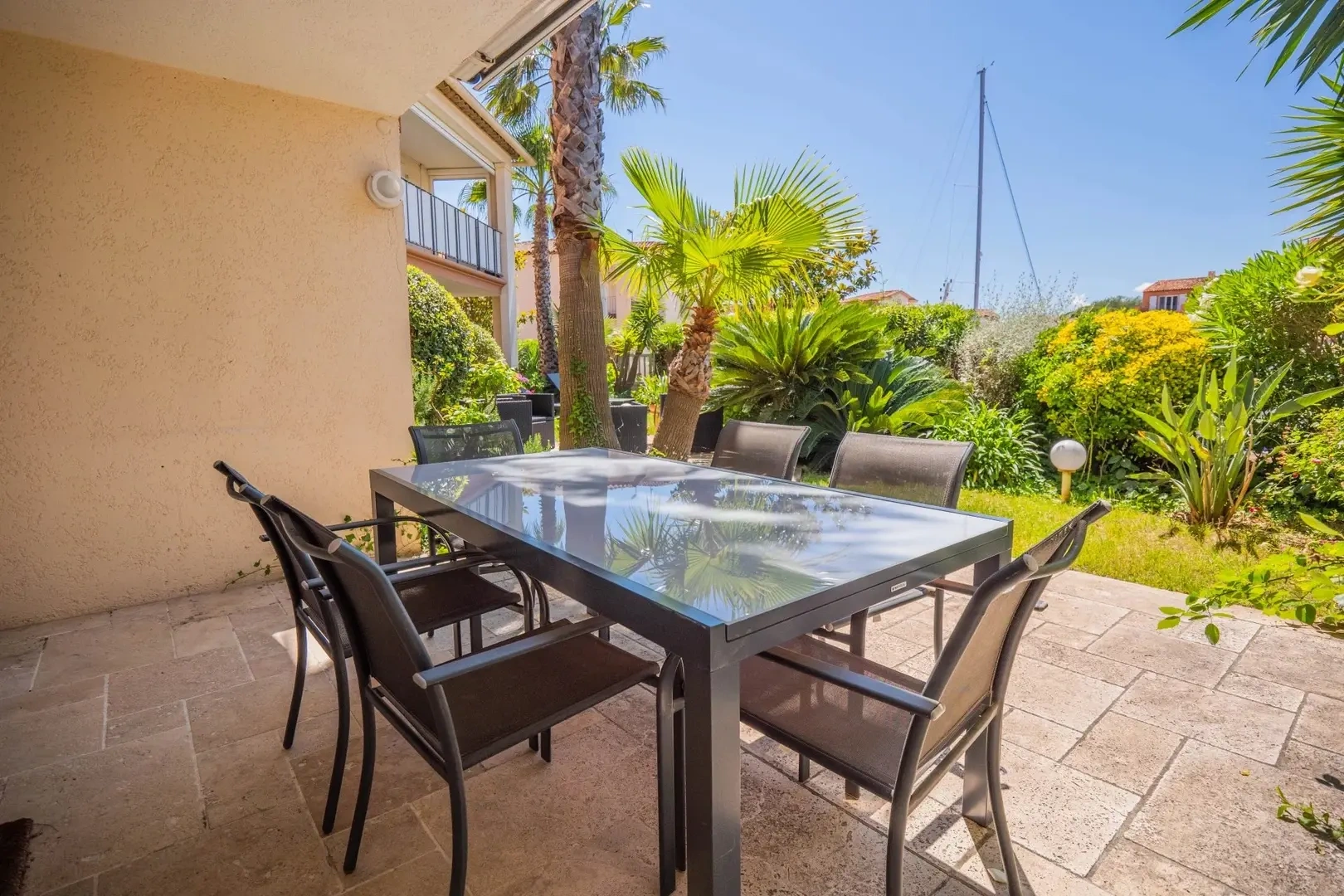 2 - verkoop appartement cogolin var frankrijk