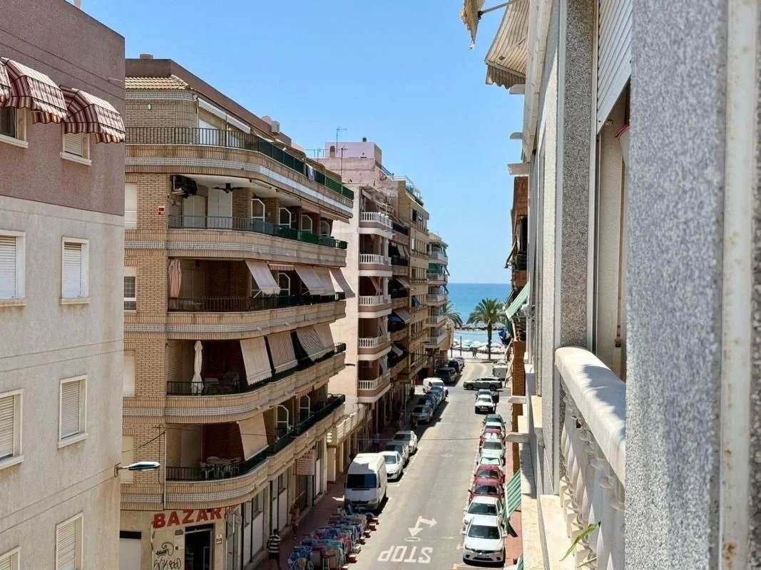 1 - verkoop appartement strand to voet torrevieja - costa blanca valencian community spanje