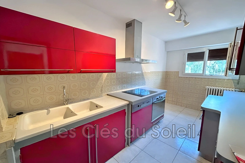 2 - vente appartement plage à pied bandol var france