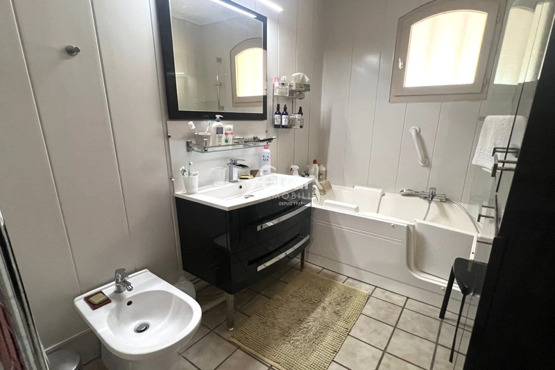 2 - house for sale in taradeau var france