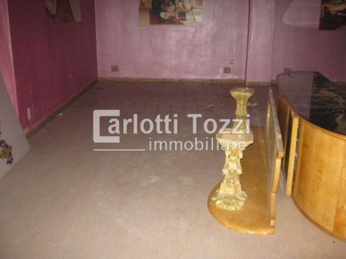 2 - vente commerce grosseto toscane italie