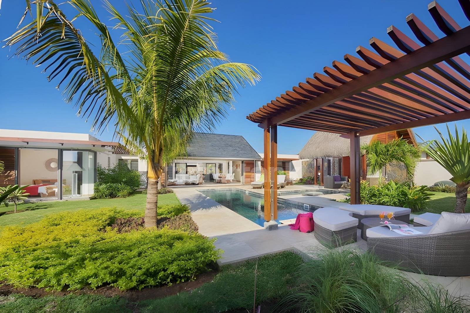 1 - sea view house for sale in cap malheureux rivière du rempart mauritius