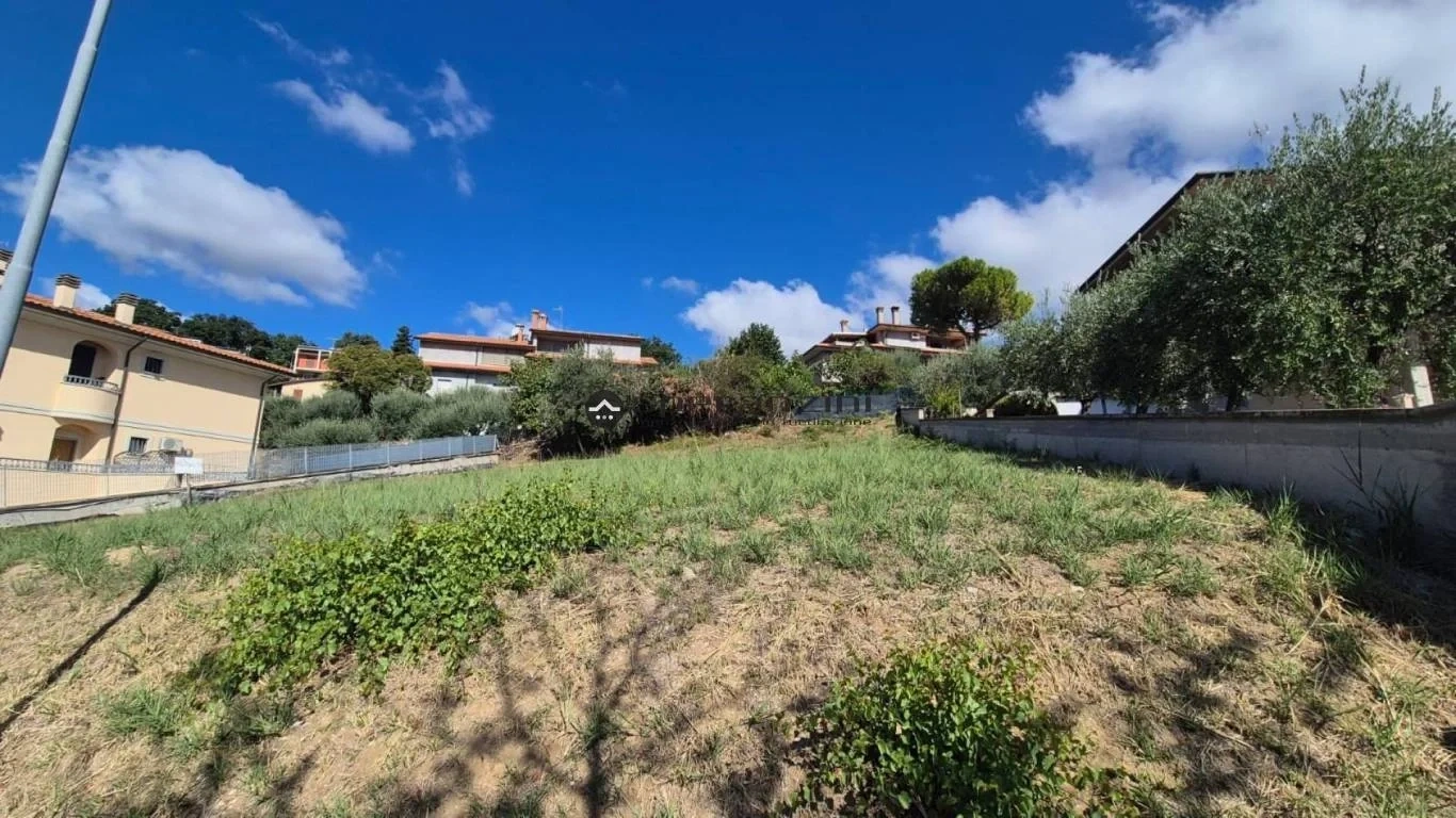 1 - venta terreno colli al metauro marcas italia
