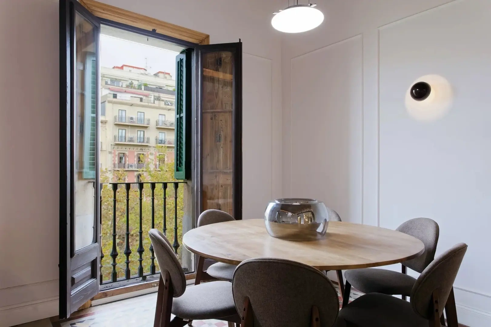 2 - apartment for sale in barcelona catalonia spain