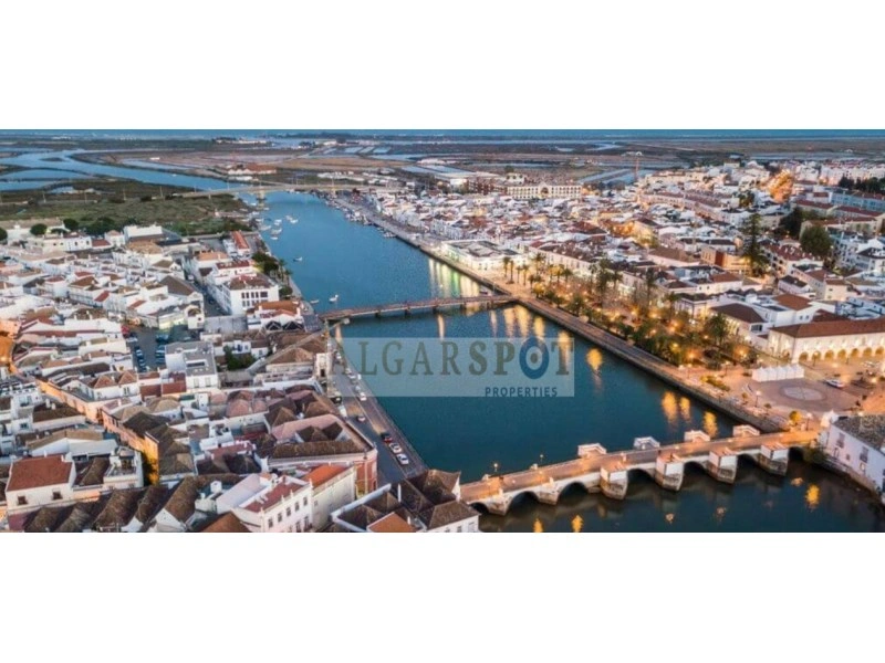 Terreno de 927 m²