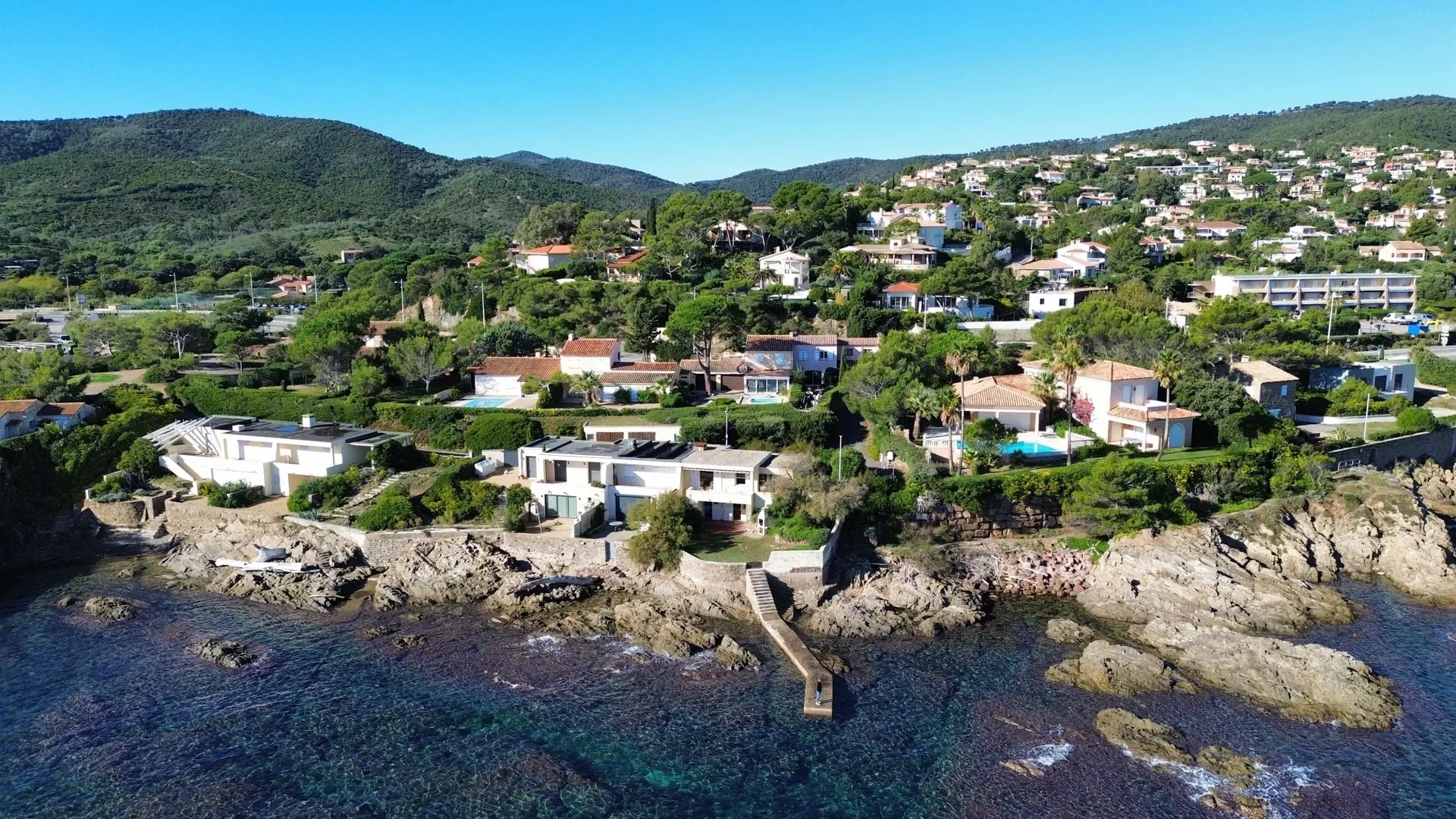 2 - vendita casa fronte mare saint-aygulf var francia