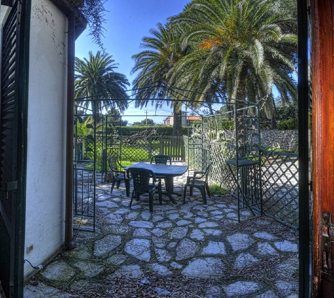 2 - beach walk apartment for sale in portoferraio - elba island tuscany italy