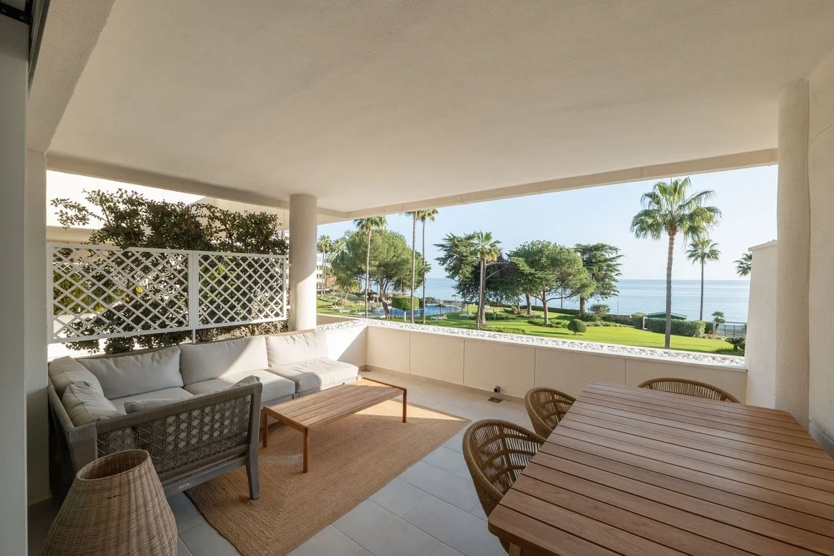 2 - venta apartamento frente al mar estepona - costa del sol andalucía españa