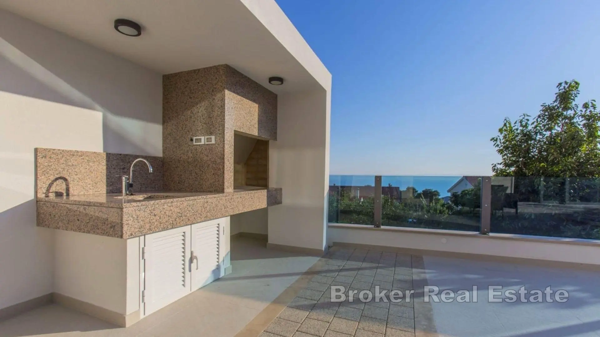 2 - venta casa vista al mar makarska split-dalmacia croacia
