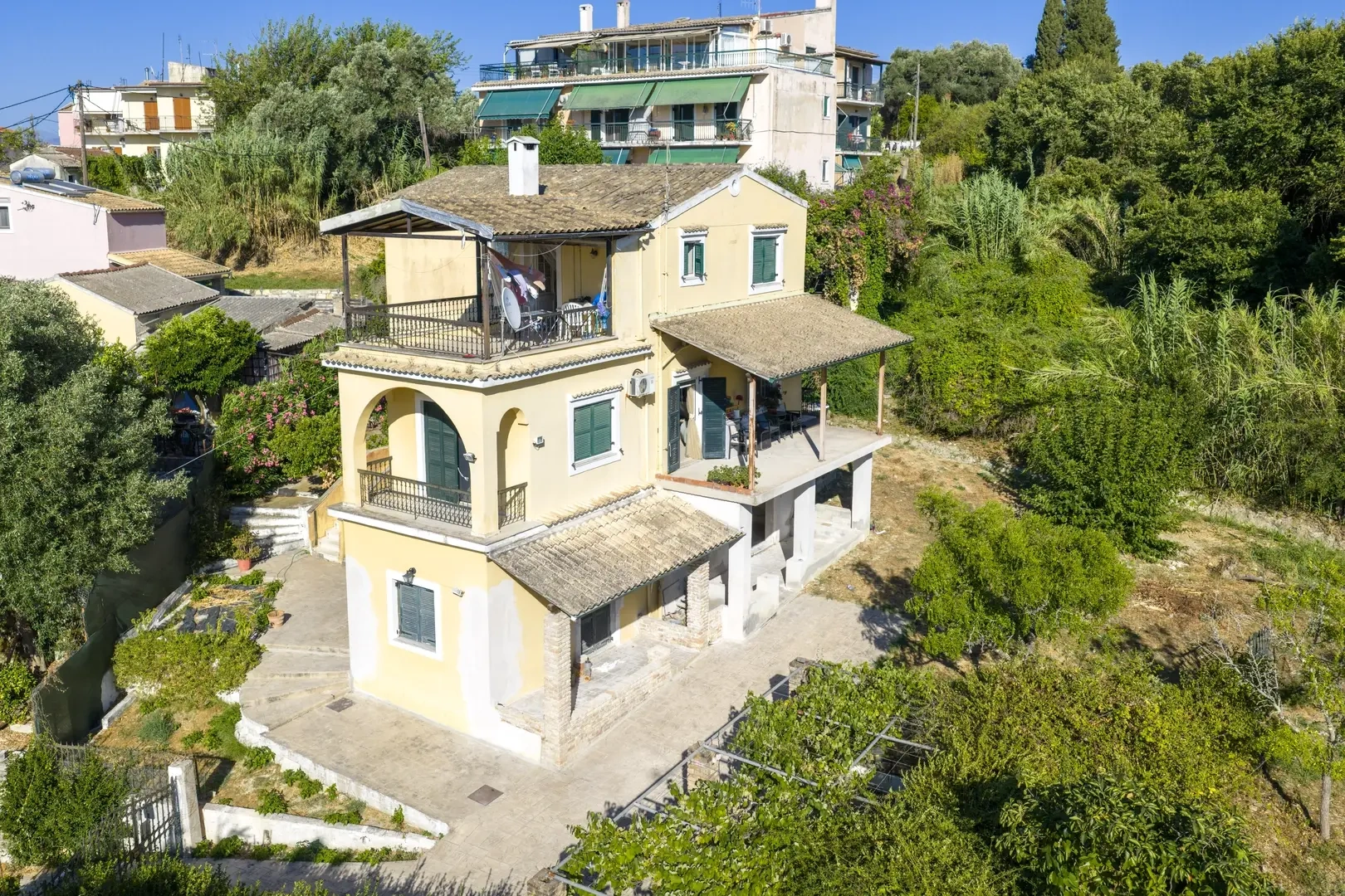 2 - vente propriété vue mer mantouki îles ioniennes grèce