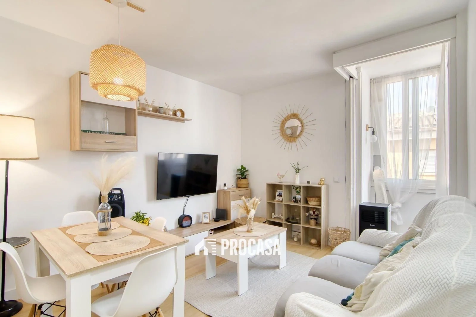 2 - vente appartement pieds dans l'eau roses catalogne espagne