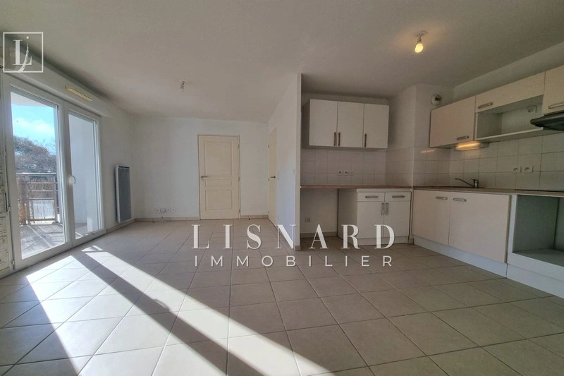 Apartamento con terraza