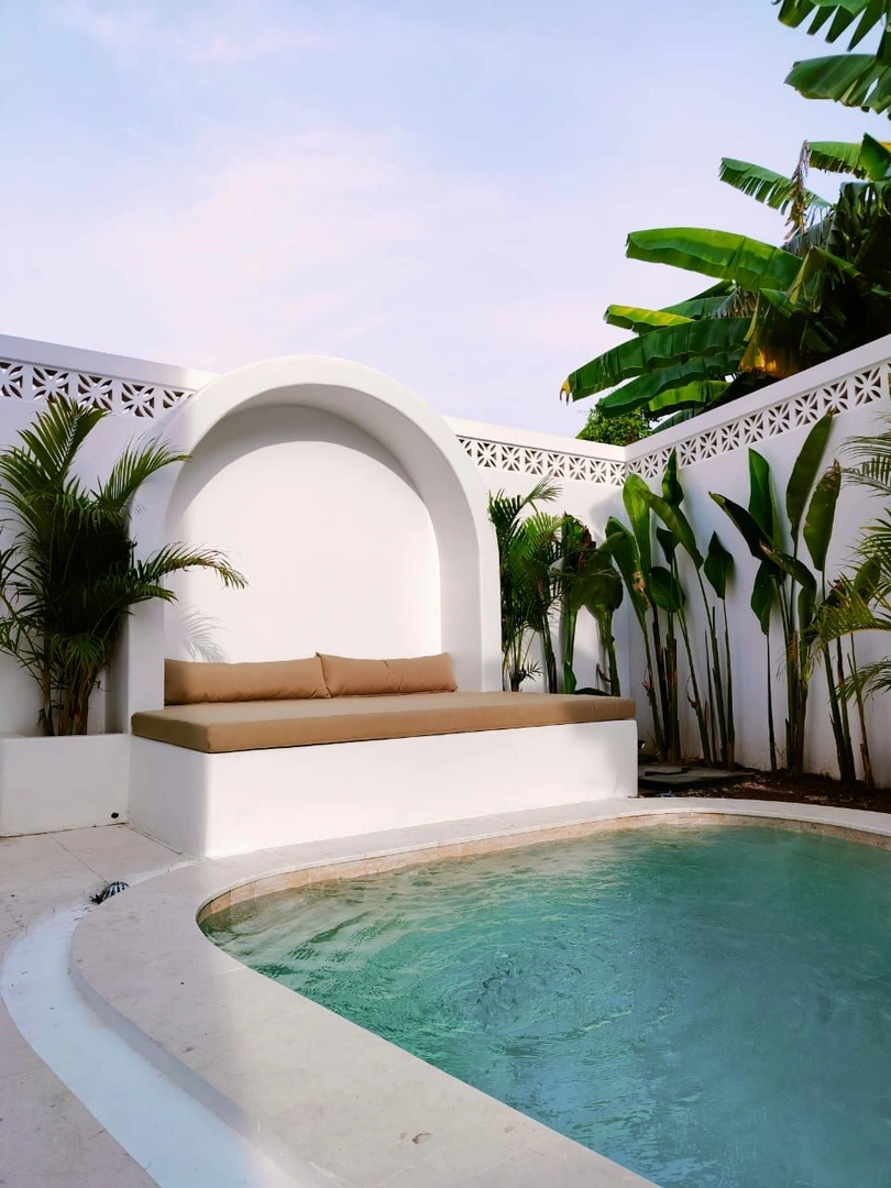 1 - продажа квартира ноги в воде seseh bali индонезия