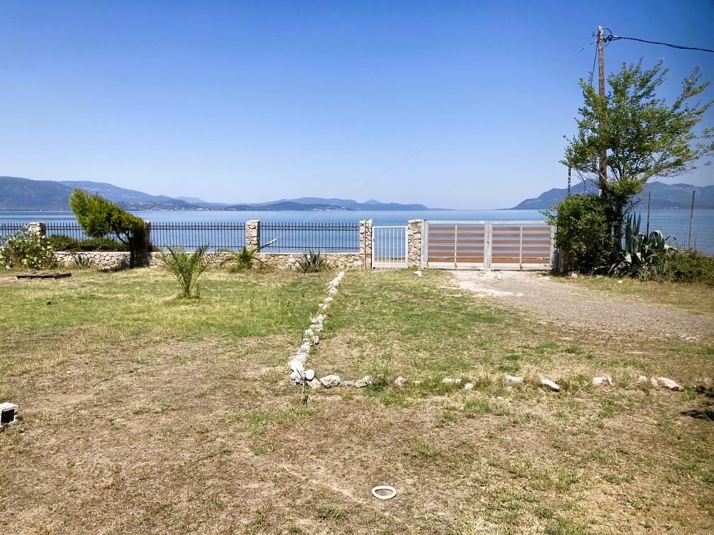 2 - venta casa frente al mar kaména voúrla grecia central grecia