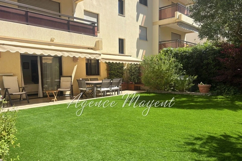 Apartamento con terraza