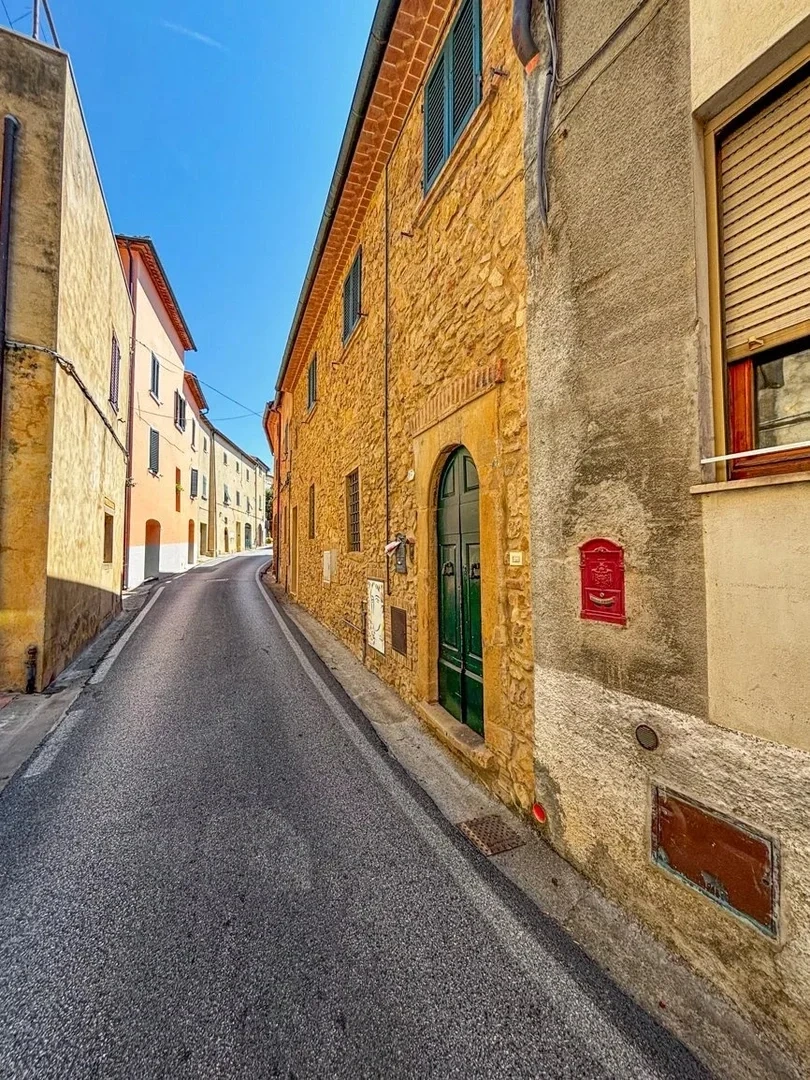 2 - vendita appartamento montescudaio toscana italia