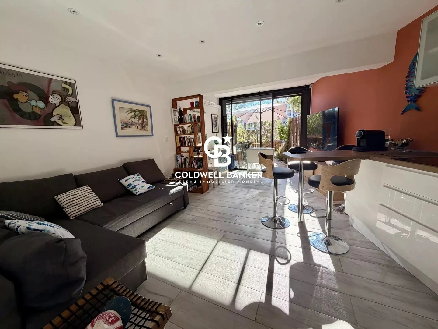 1 - beach walk apartment for sale in gassin var france