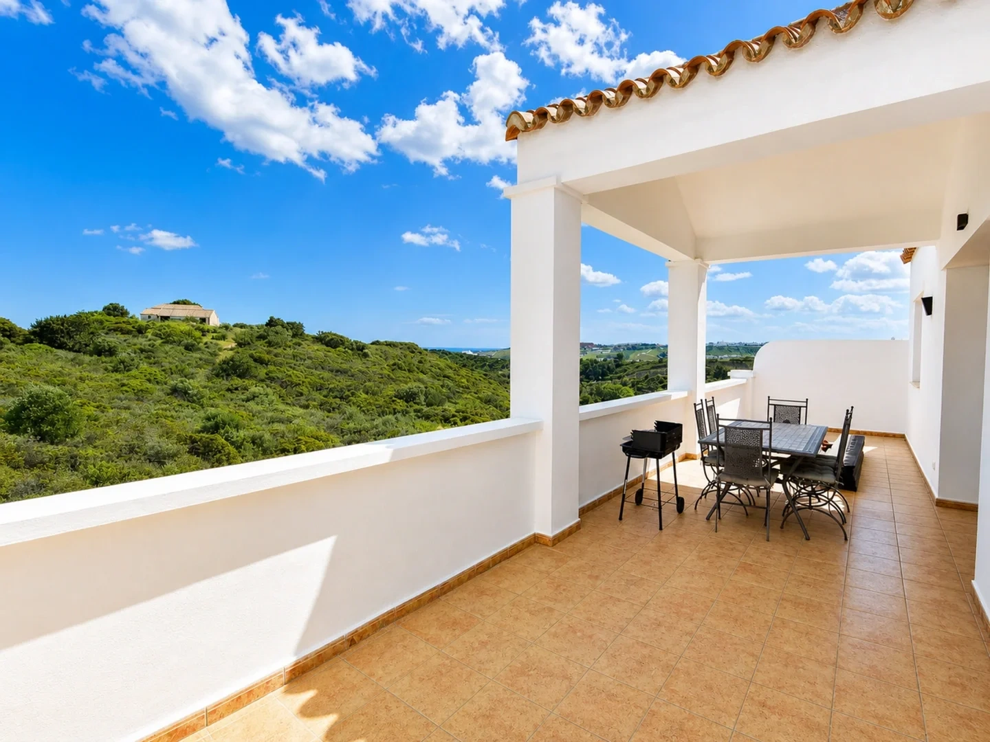 2 - verkoop huis uitzicht op zee casares - costa del sol andalusië spanje