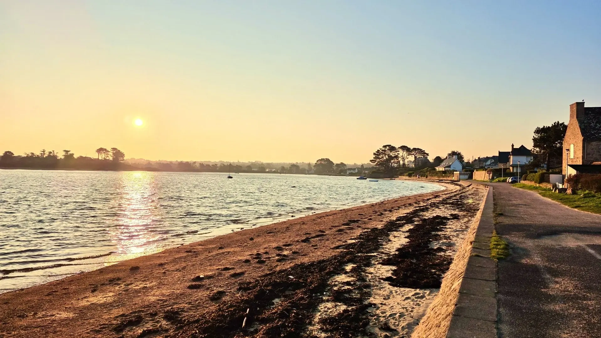 2 - venda apartamento vista de mar trégastel côtes d'amor - bretagne frança