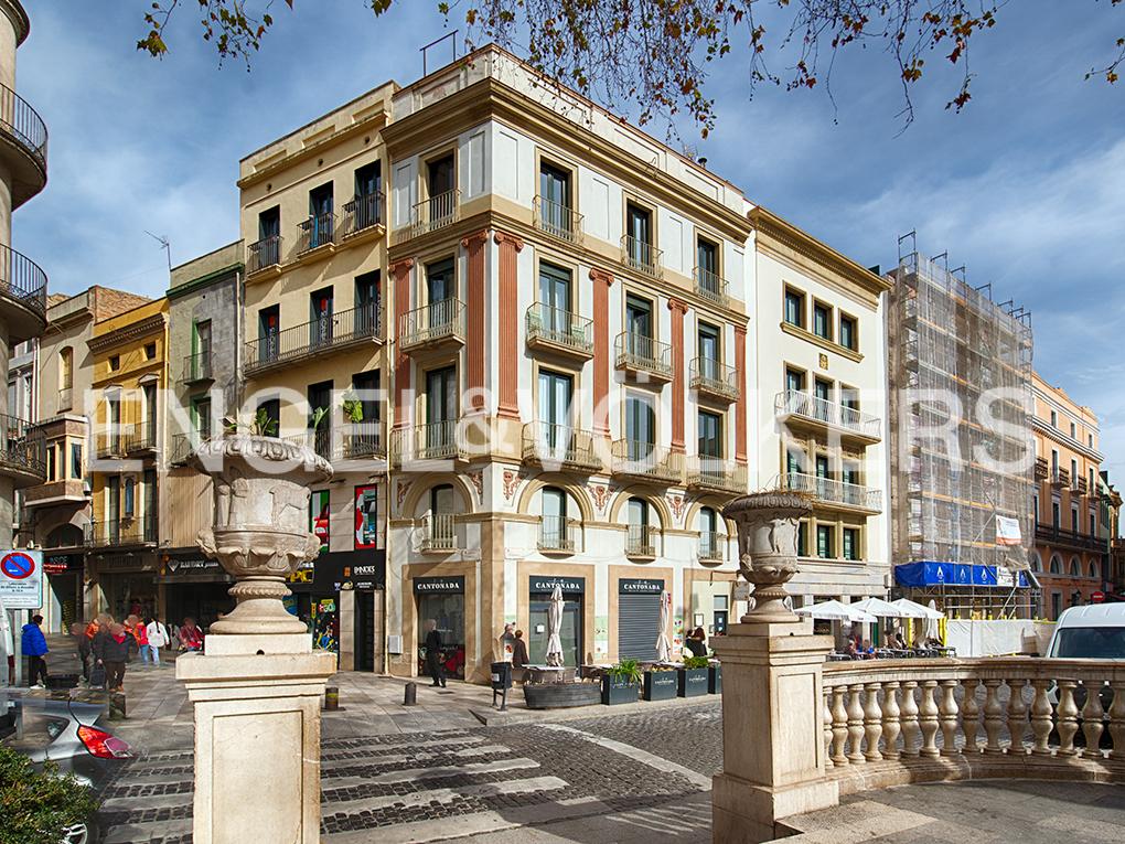 1 - продажа здание figueres каталония испания