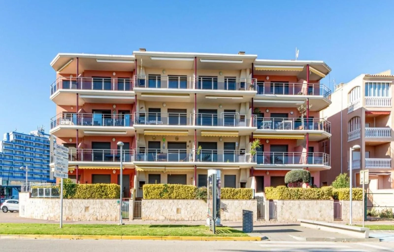 2 - waterfront apartment for sale in empuriabrava catalonia spain