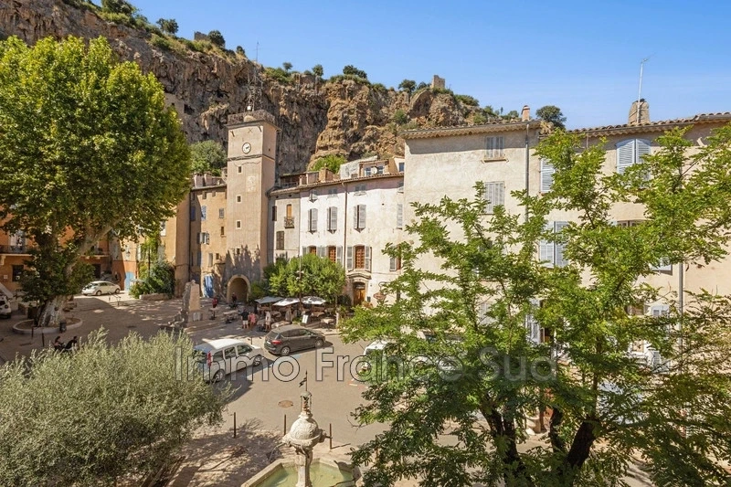 2 - house for sale in cotignac var france