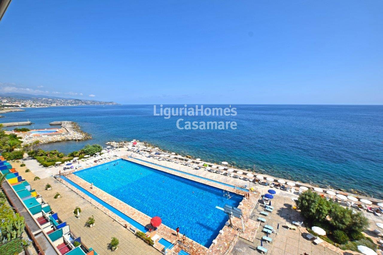 2 - vente appartement pieds dans l'eau ospedaletti ligurie italie