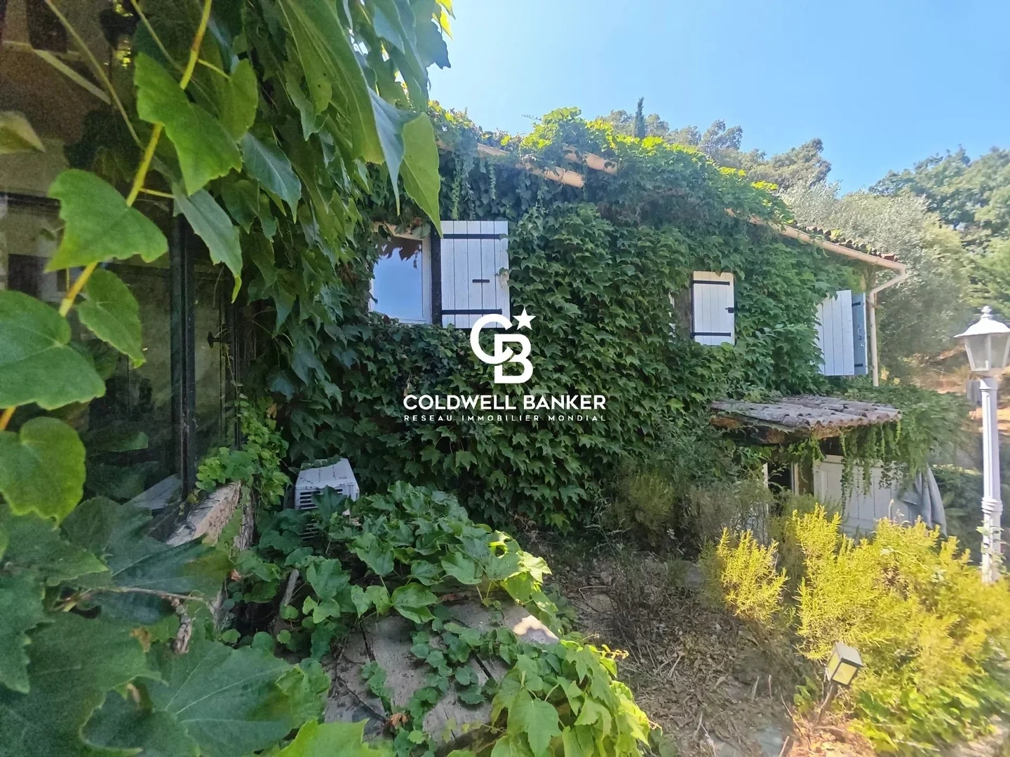 2 - vendita casa grimaud var francia