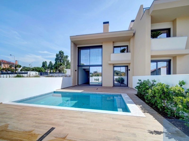 Maison vue mer avec piscine