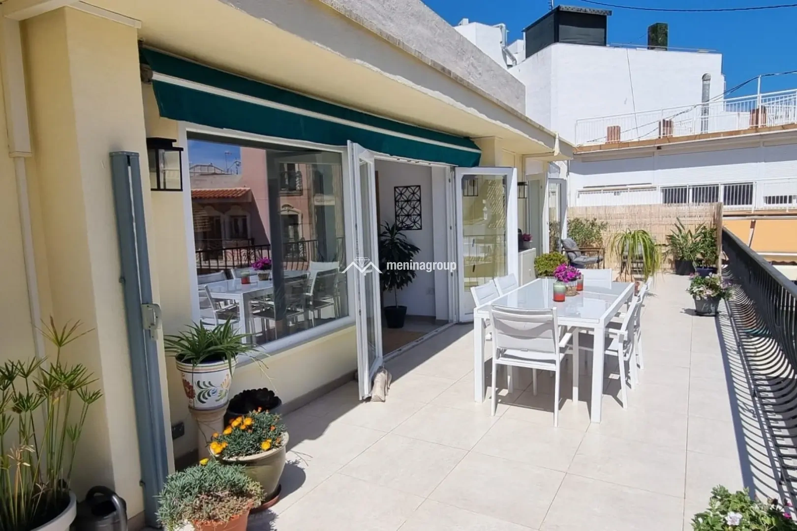 1 - sea view apartment for sale in benidorm - costa blanca valencian community spain