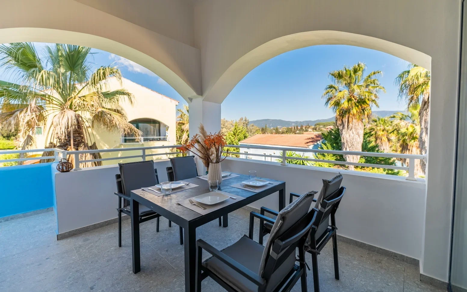 1 - vente appartement pieds dans l'eau corfu îles ioniennes grèce