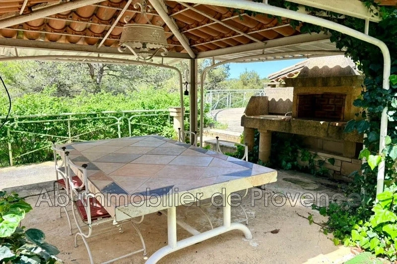 2 - house for sale in rognes bouches-du-rhône france