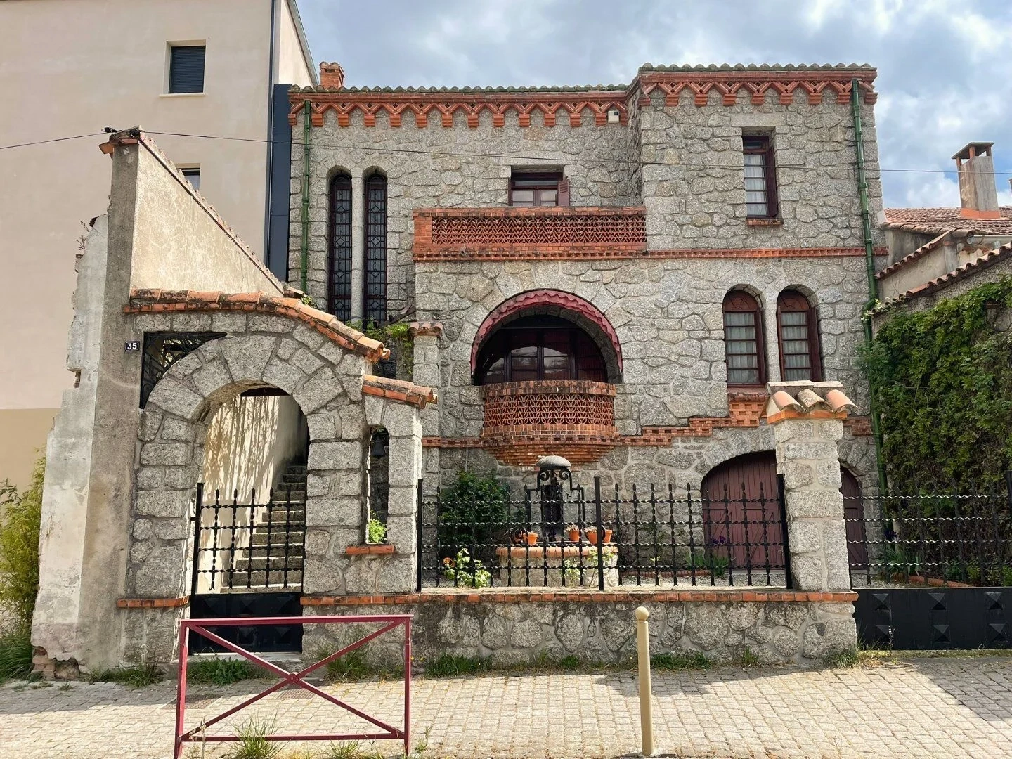 2 - verkoop appartement anduze gard frankrijk