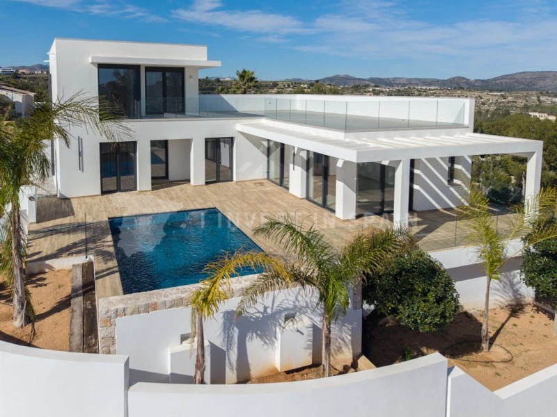 Casa vista al mar con piscina