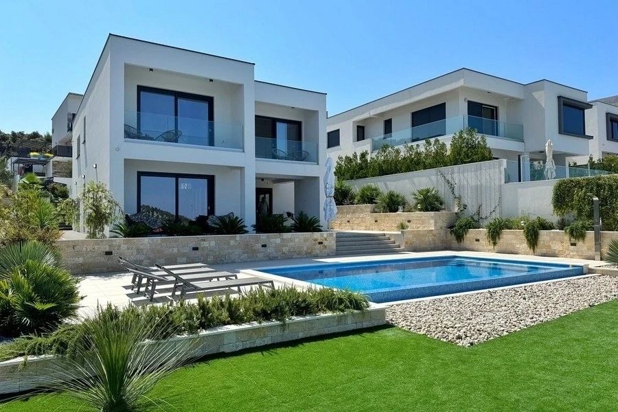 1 - venda casa vista de mar rogoznica sibenik croácia