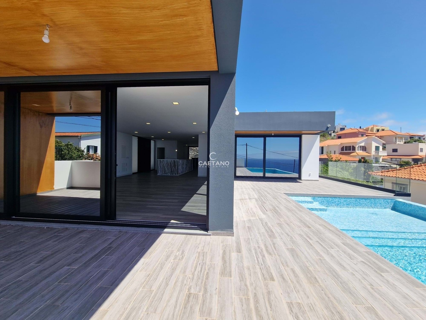1 - sea view house for sale in machico madeira portugal