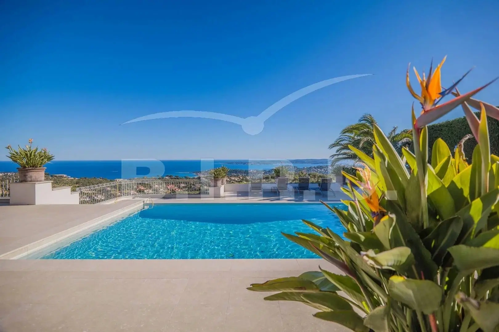 2 - affitto vacanze casa vista mare sainte-maxime var francia