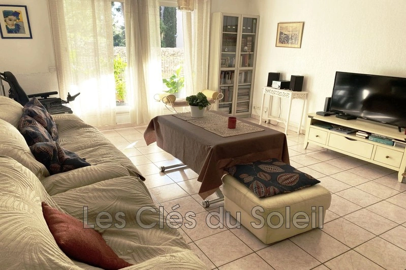 2 - vendita appartamento hyères var francia