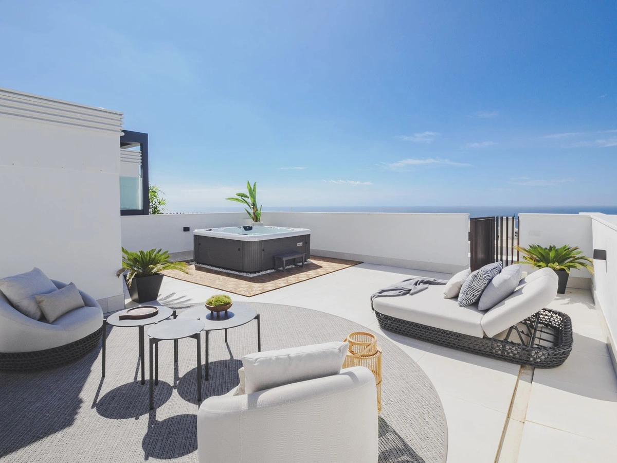 1 - venta apartamento a pie de playa el higueron andalucía españa
