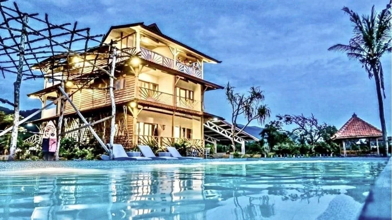 1 - vente maison pieds dans l'eau huu west nusa tenggara indonésie