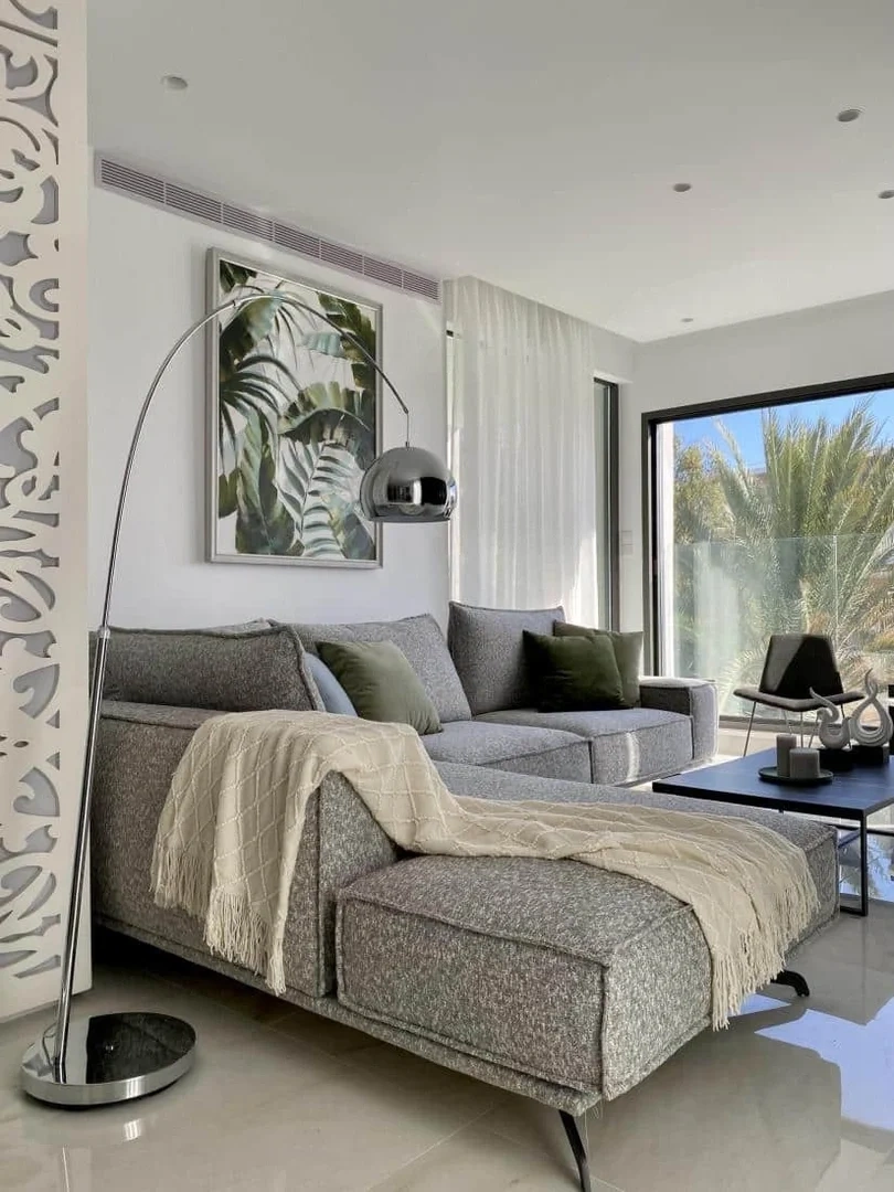 1 - venta apartamento a pie de playa yermasoyia limassol chipre