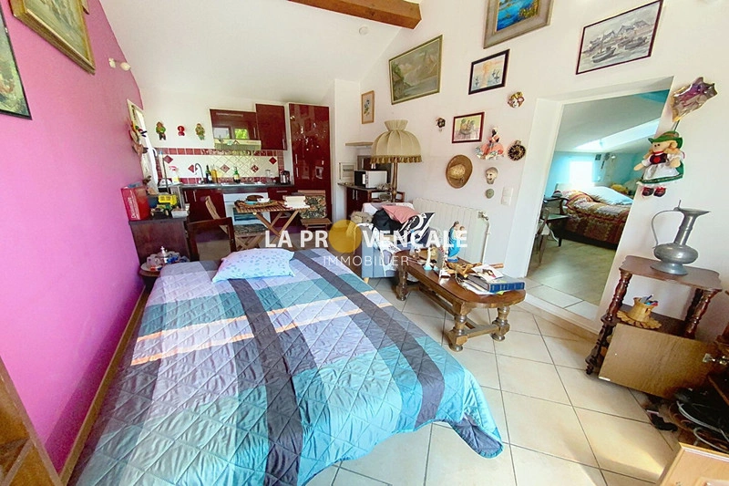 2 - house for sale in gréasque bouches-du-rhône france