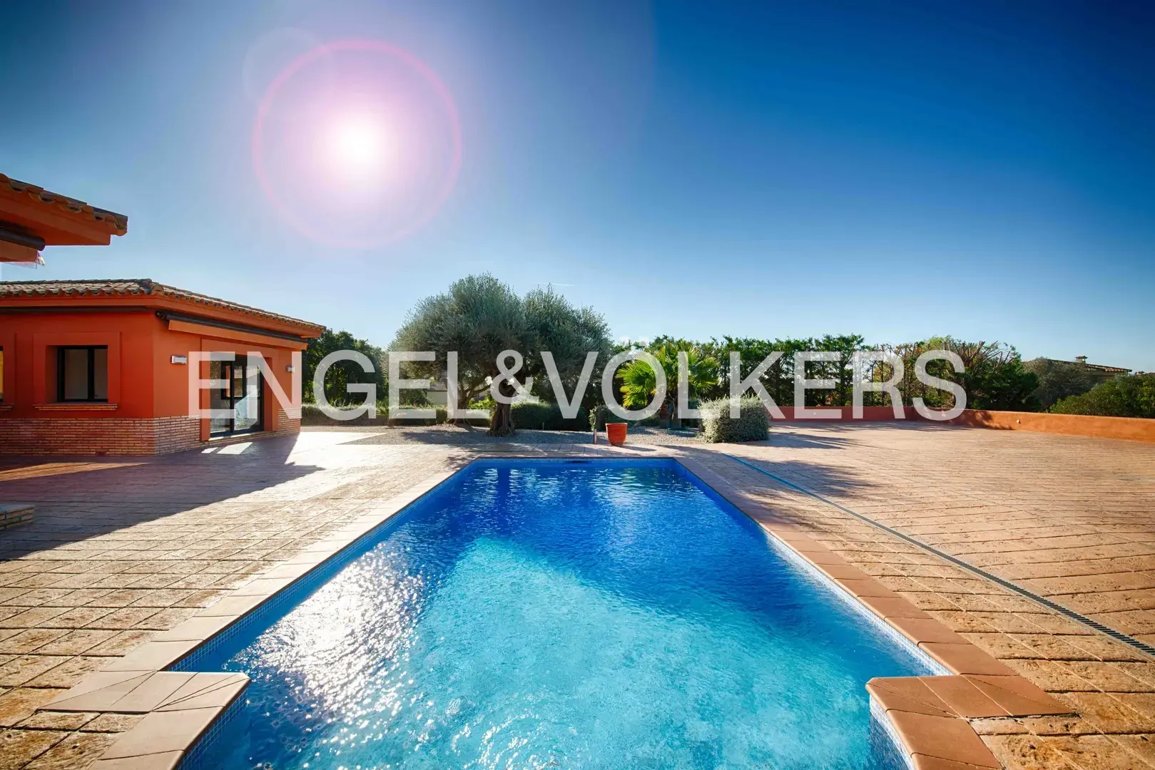 2 - venta casa peralada cataluña españa
