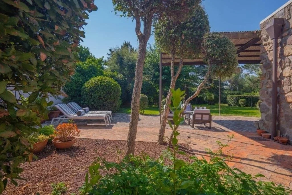 2 - villa for sale in grimaud var france