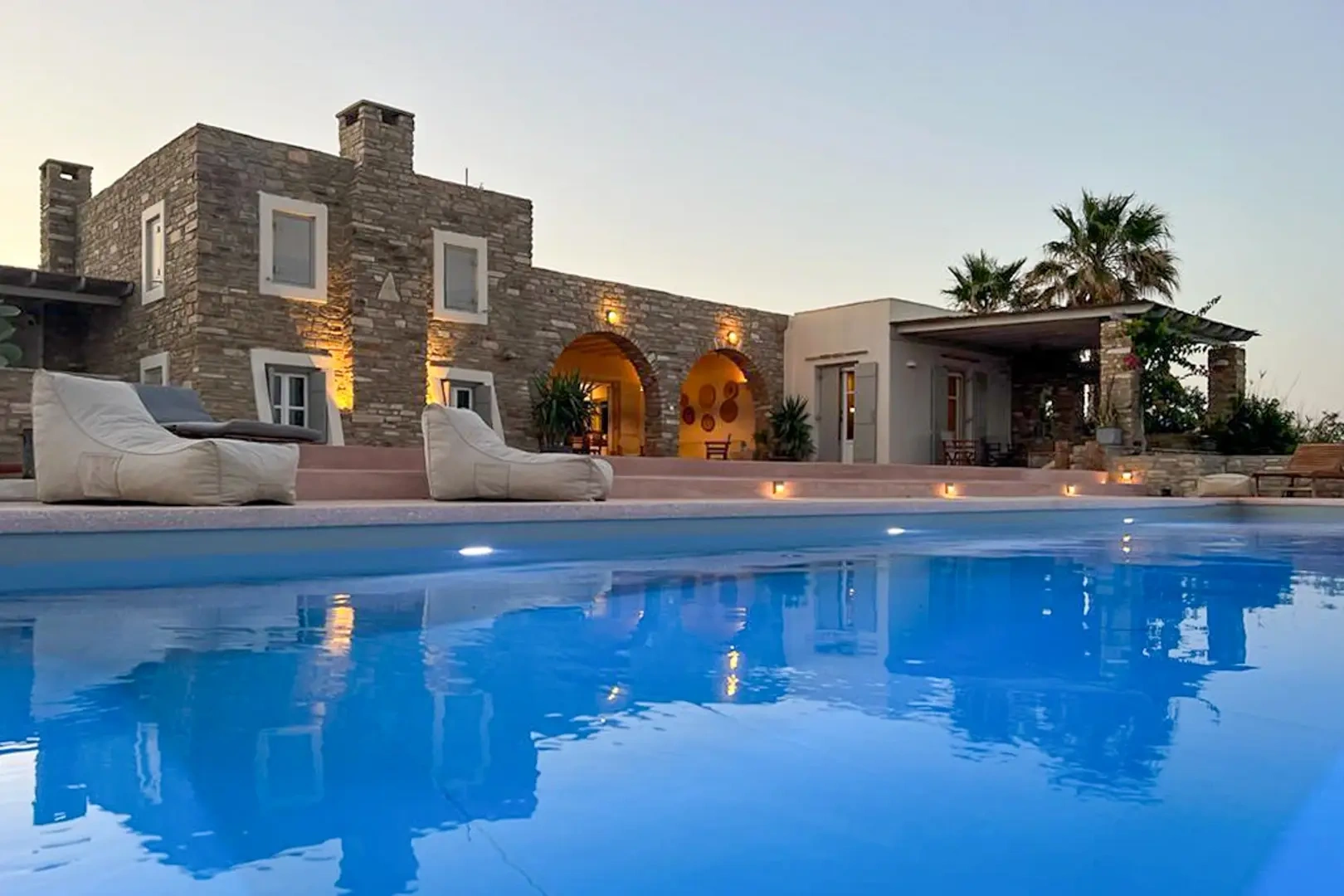 1 - vente maison pieds dans l'eau antiparos - cyclades egée méridionale grèce