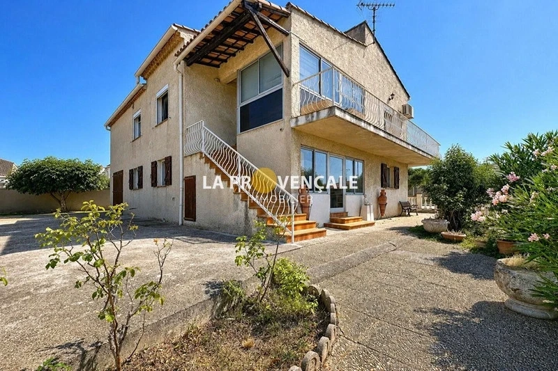 1 - vendita casa trets bocche del rodano francia