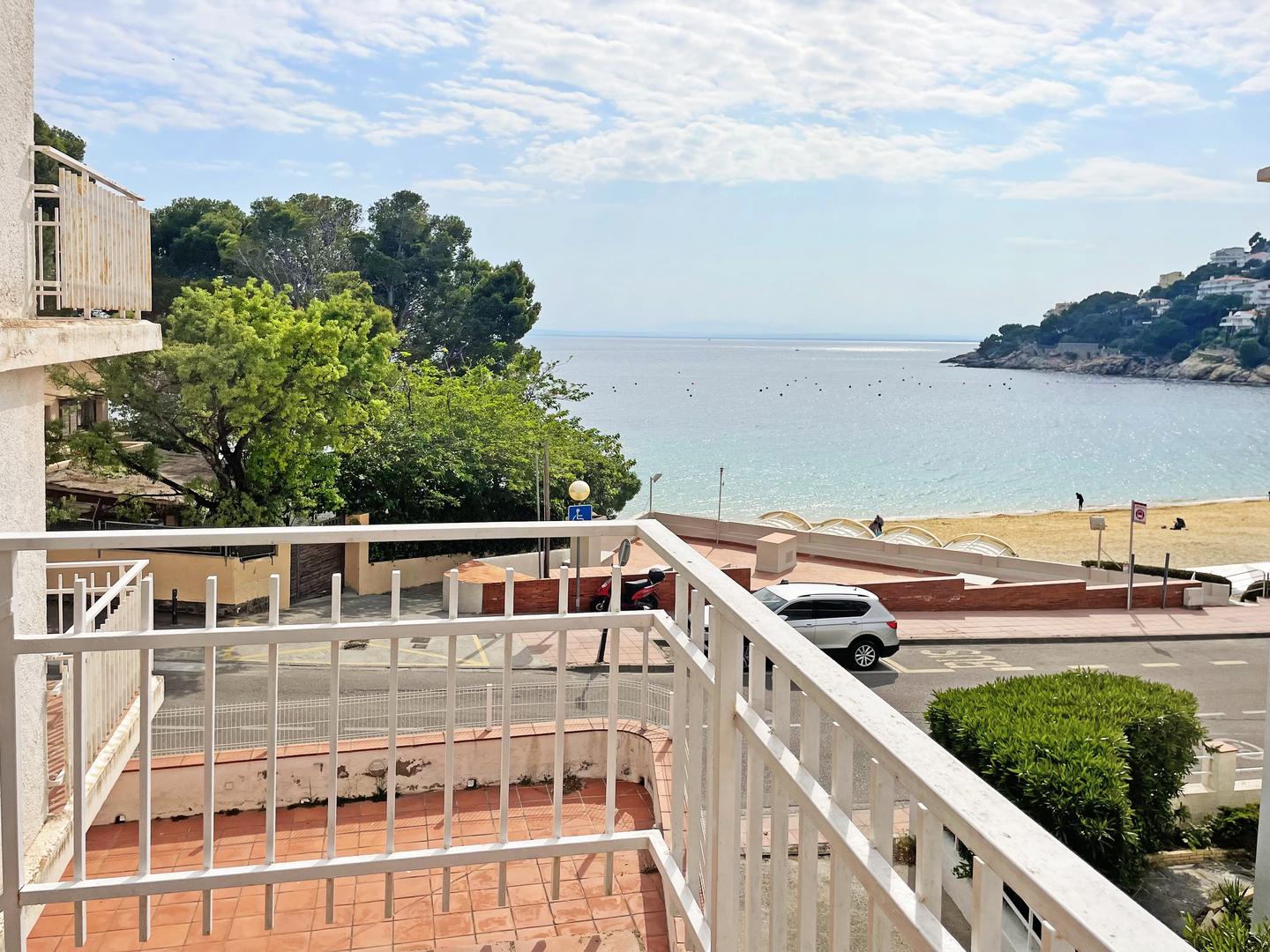 1 - vente propriété pieds dans l'eau roses - costa brava catalogne espagne