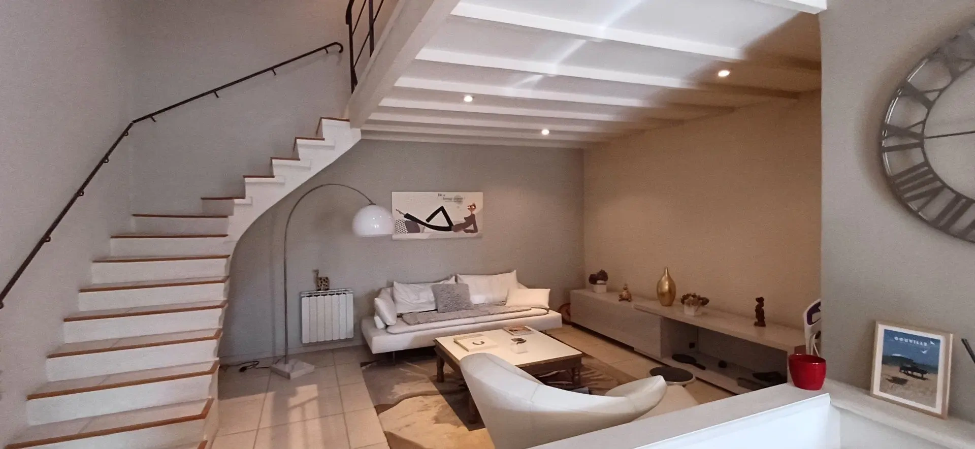 2 - house for sale in rognonas bouches-du-rhône france