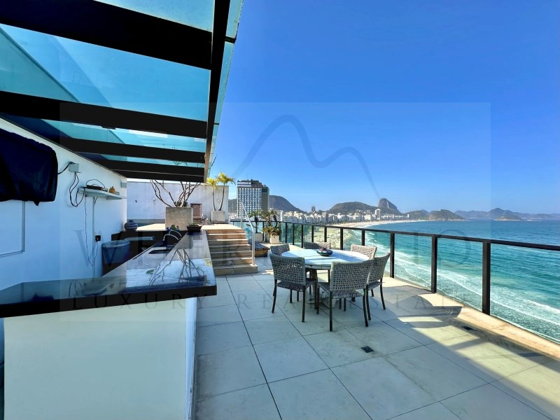 Apartamento vista al mar con 4 dormitorios